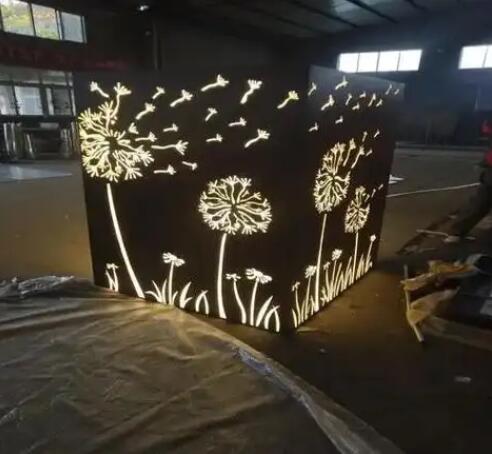 莲池耐候钢灯箱